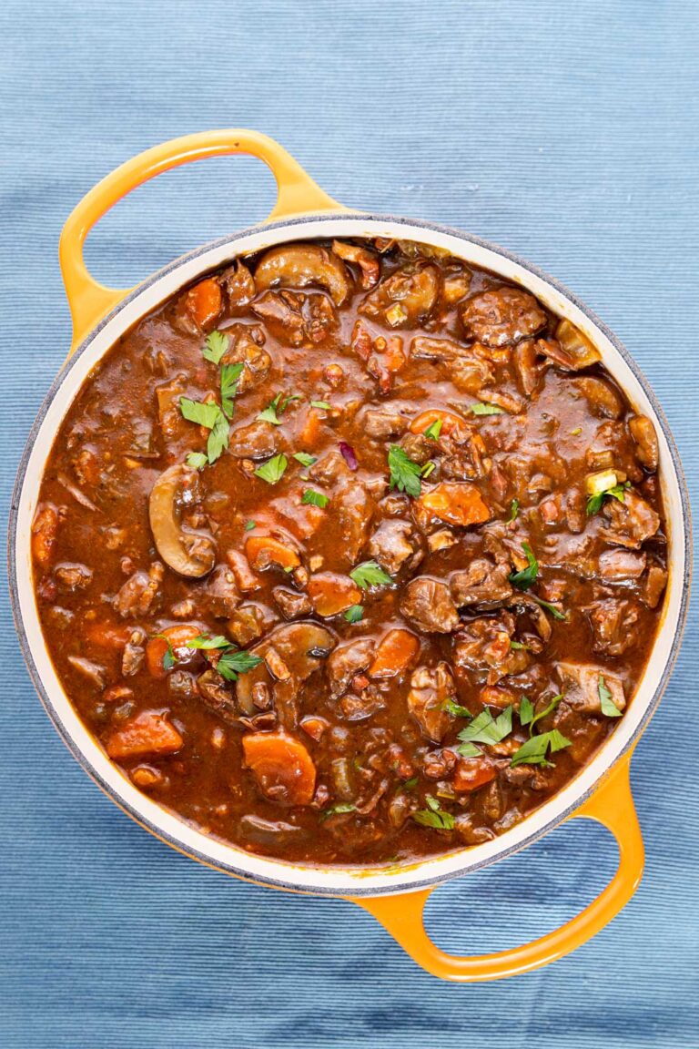 wołowina po burgundzku, beef bourguignon keto