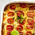Zapieknka keto lowcarb wysokobialkowa z cukinia i pomidorami